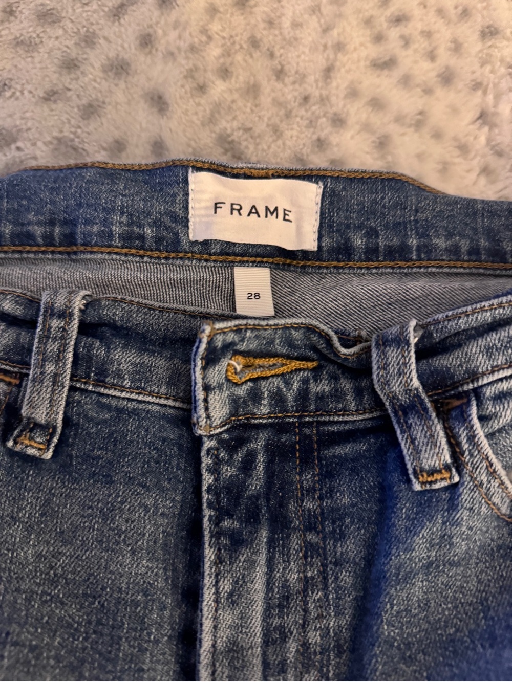 Frame Denim High-Rise Classic Blue Jeans